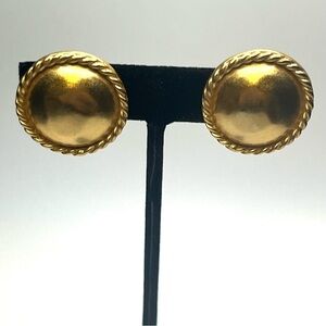 Vintage Carolee Elegant Gold-Tone Stud Earrings. Signed on the back